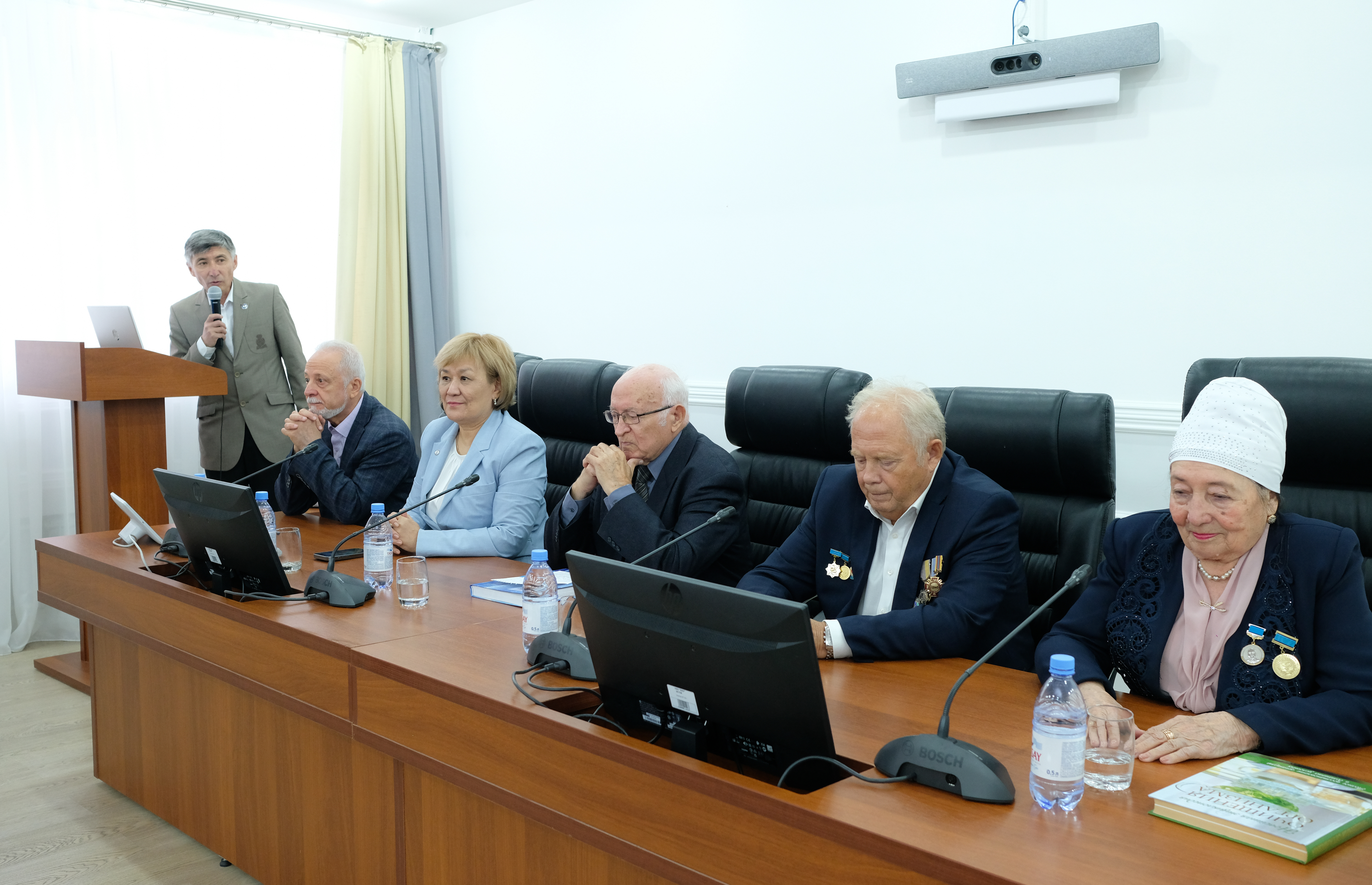 «Даналықты жеткізу уақыты: аға ұрпақтан жастарға өмір мен кәсіп сабақтары»